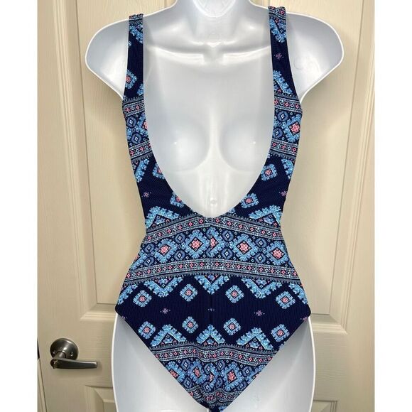 Aerie Pique Henley Full Coverage One Piece Swimsuit - Small - Picture 3 of 9